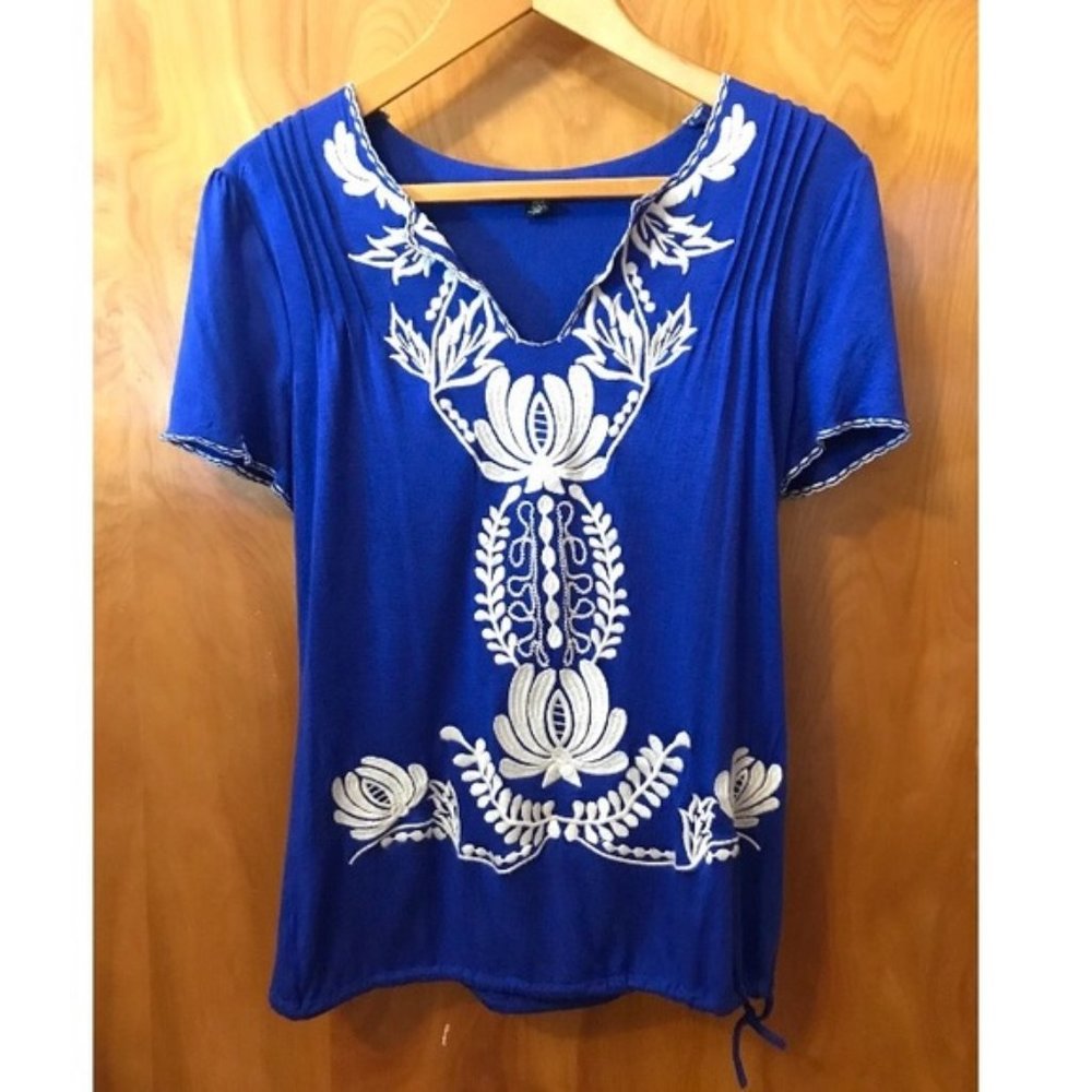 FILTRE Royal blue embroidered top XL